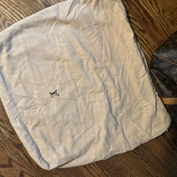 Louis Vuitton Keepall 45 - Picture 15 of 15